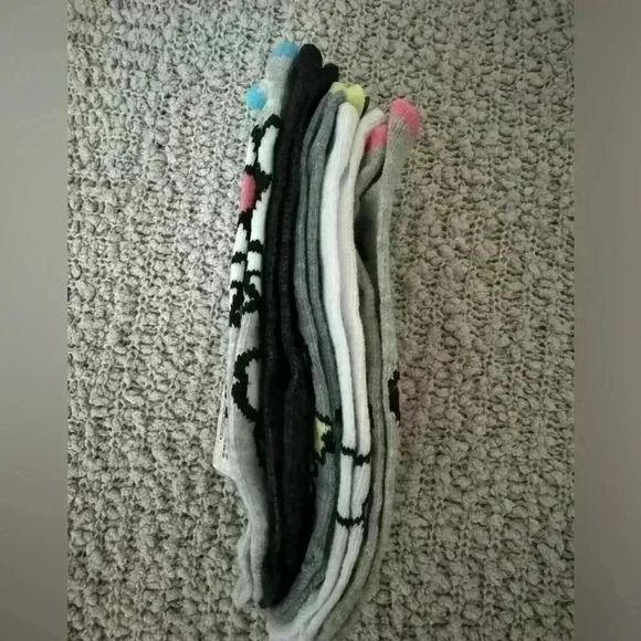 Hello kitty no show ankle socks 5-pack 💜♥️💕 - Picture 5 of 5